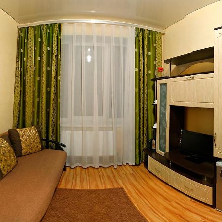 De Luxe Hotel Hmilnik Kültér fotó